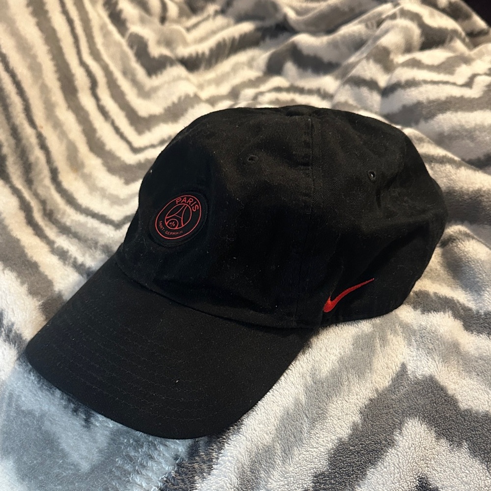 Nike Paris Saint-Germain Cap with Red Logo